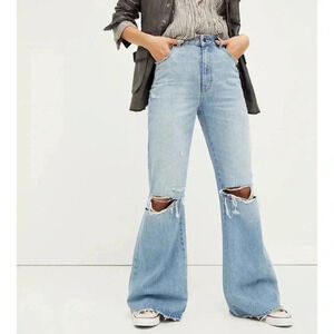 NWT Free People Rollas East Coast Flare Jeans High Rise in Byron Blue Rips 26